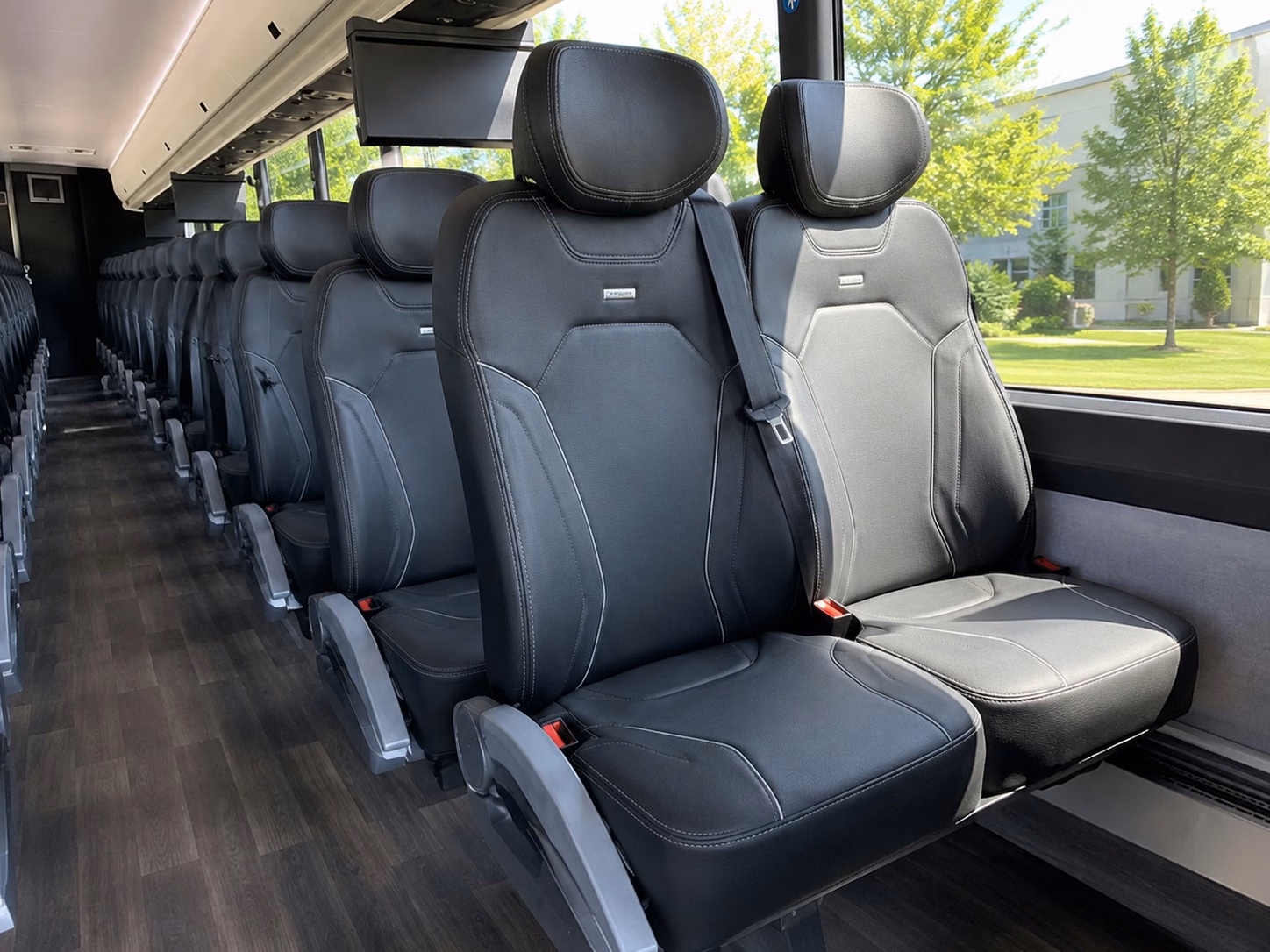 charter buses to st louis s most popular field trip destinations