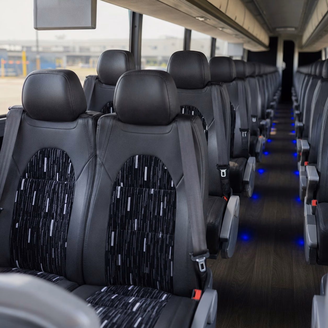 st louis charter buses