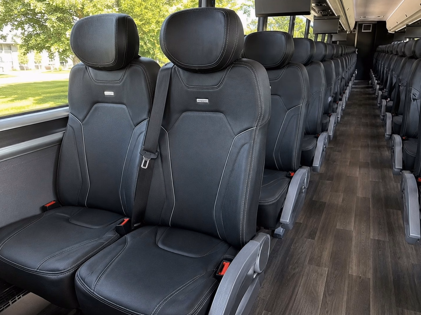 wedding transportation in st louis and all the surrounding areas